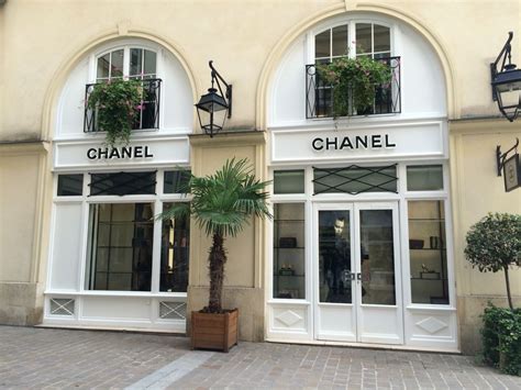 rue royale stores.